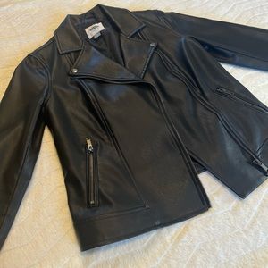 EUC Flawless Old Navy Vegan Faux Leather Moto Jacket | Women's Small Black